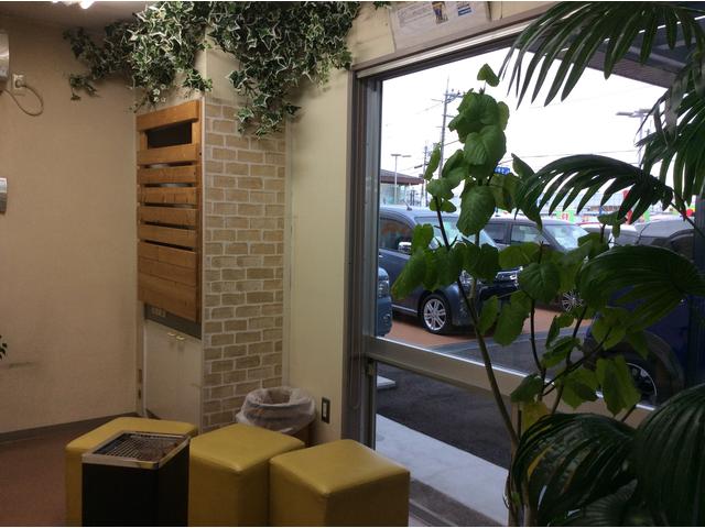 滋賀ダイハツ販売(株)U-CARハッピー長浜店(4枚目)