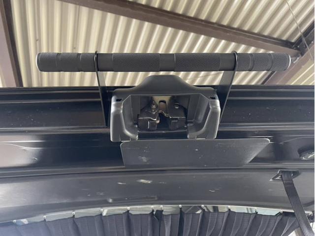 トヨタ　ハイエース　マフラーカッター　アシストグリップ　エアロワイパー取付　生駒市　四條畷市　奈良市　生駒郡　他地域のお客様も大歓迎です！