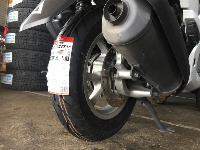 滋賀　3輪バイク「トリシティ」の持込タイヤ交換＆ベルト交換