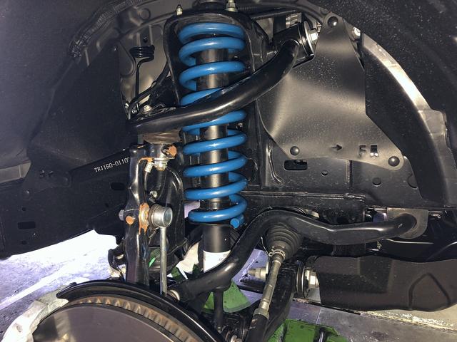  滋賀　プラド（150系）の持ち込みリフトアップサス取付