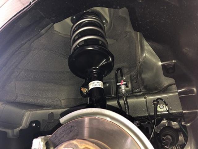 滋賀　エブリィの持込リフトアップスプリング取付