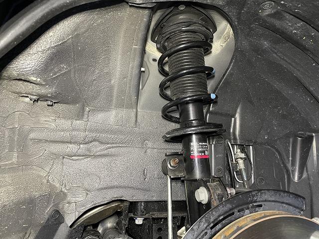 滋賀　ＦＴ８６のサスペンションキット取付