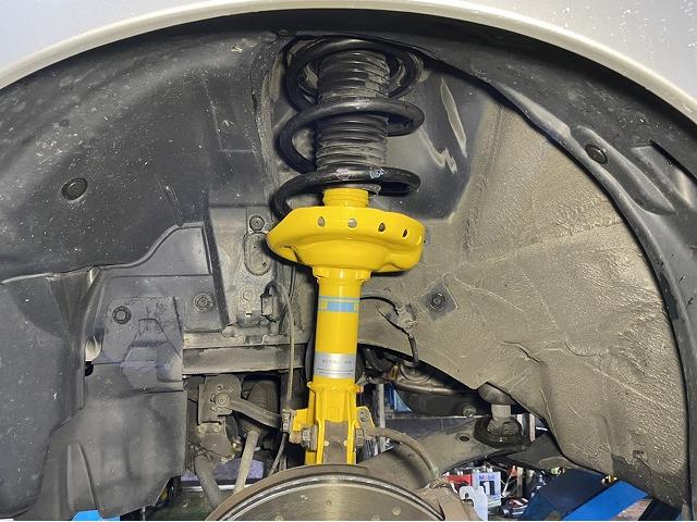 滋賀　フォレスター(ＳＨ５)の持込ショック交換(ビルシュタイン)