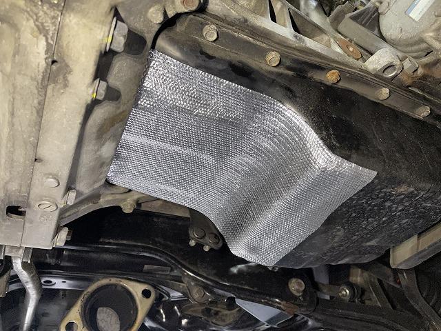 滋賀 シビックタイプR(EK9)の持ち込みエキマニ(タコ足)交換 滋賀 シビックタイプR(EK9)の持ち込みエキマニ(タコ足)交換
