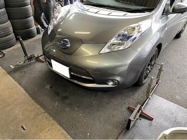 滋賀　日産「リーフ」(AZE0)の車高調キット取付