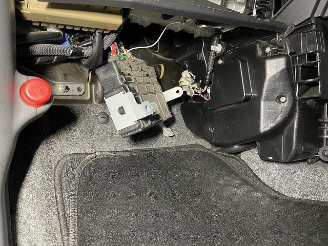 滋賀　スバル「R1」の持ち込み追加メーター取付（タコメーター）