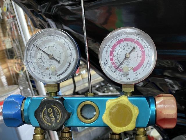 滋賀オートライフハノ　インプレッサ(ＧＤＢ)のエアコンガス充填
