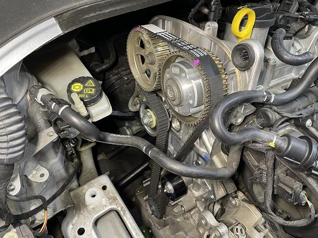 滋賀オートライフハノ　VW「アップ」のタイミングベルト交換