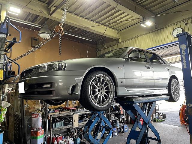 滋賀オートライフハノ R34スカイラインのマフラー溶接加工(2ドア 滋賀オートライフハノ R34スカイラインのマフラー溶接加工(2ドア