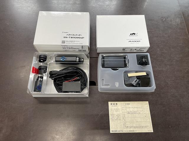滋賀オートライフハノ　ベンツCLA180の持込ドラレコ＆レーダー探知機の取付（前後カメラ）