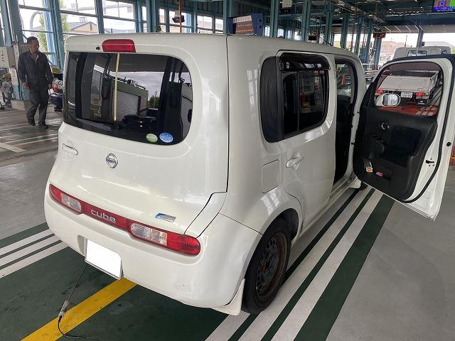 滋賀オートライフハノ　日産「キューブ」(Z12)の車検＆整備とオイル交換