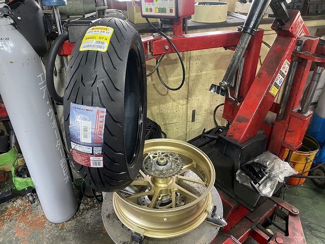 滋賀オートライフハノ　バイクの持込タイヤ交換2本