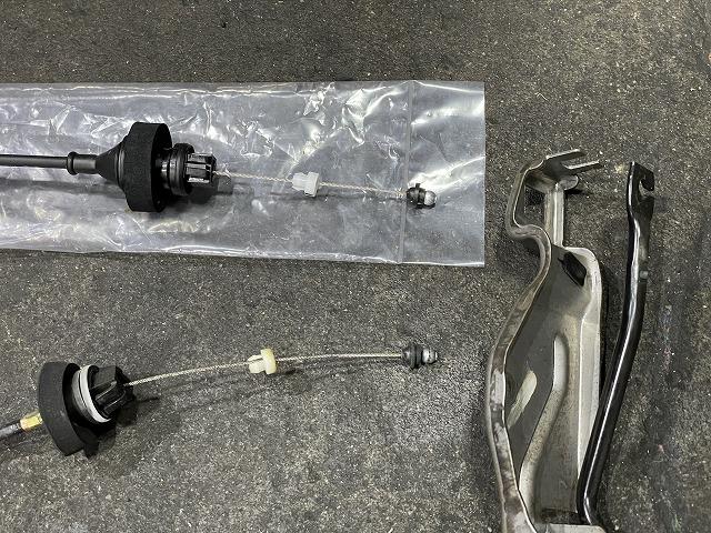 滋賀オートライフハノ　スバル「インプレッサWRX」(GDB)のアクセルワイヤー交換