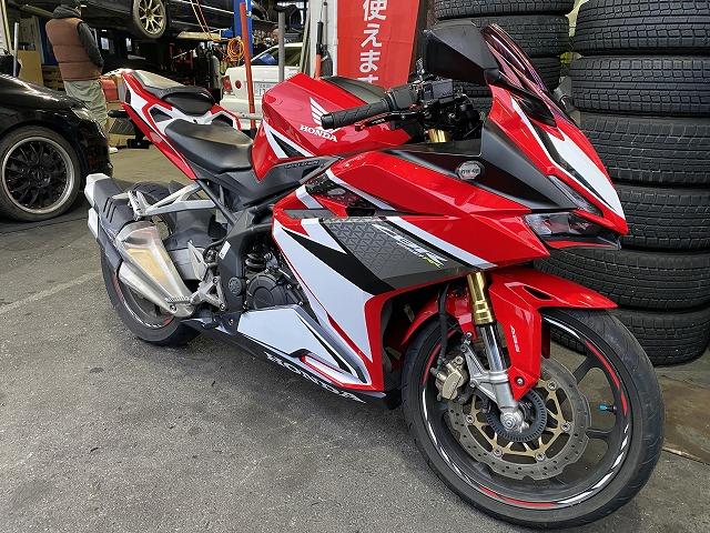 滋賀オートライフハノ　バイクのホンダ「CBR250RR」(MC51)の事故修理(保険対応)