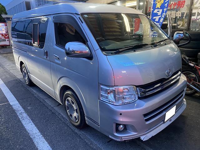滋賀オートライフハノ　トヨタ「200系ハイエース」(TRH211K)のエアコン修理（コンプレッサー交換）