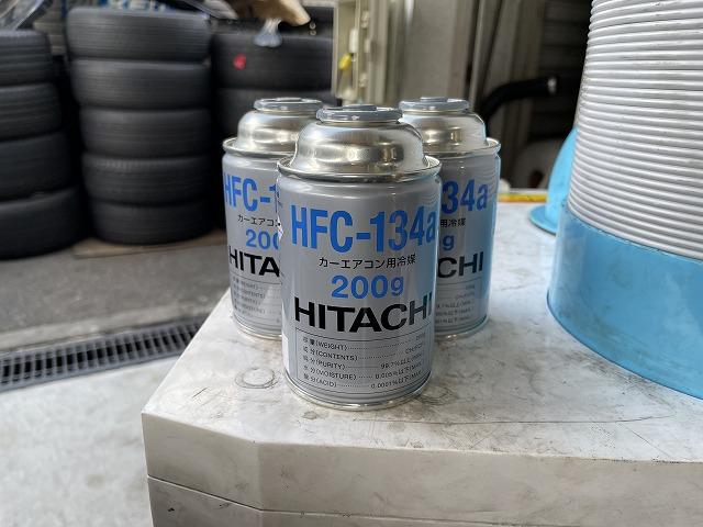 滋賀オートライフハノ　輸入車「プジョー308」のエアコンコンプレッサー交換