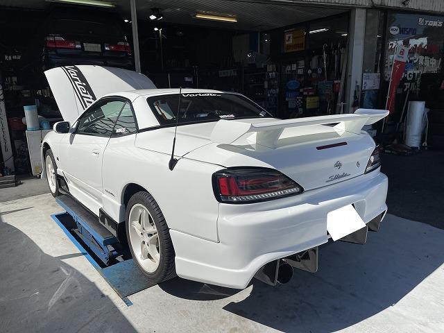 滋賀オートライフハノ　S15シルビアのオイル漏れ修理とウォーターポンプ＆サーモスタッド交換