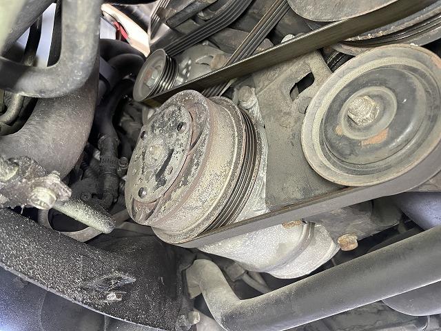 滋賀オートライフハノ　日産「レパード」(UF31)のエアコン修理（コンプレッサー＆リキッドタンク交換）
