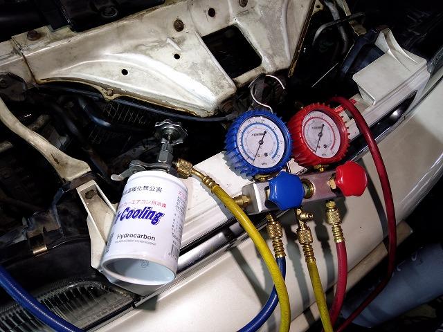 滋賀オートライフハノ　日産「レパード」(UF31)のエアコン修理（コンプレッサー＆リキッドタンク交換）