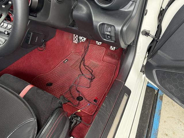 滋賀オートライフハノ トヨタ「GR86」(ZN8)の持ち込み3連追加メーター取付(オートゲージ)