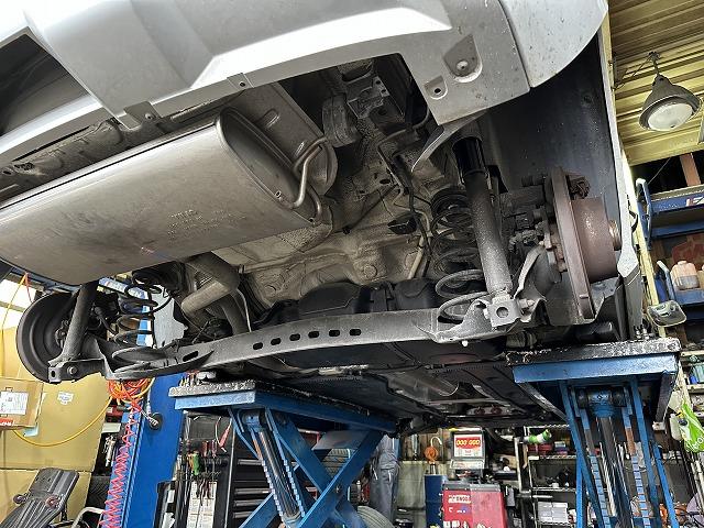 滋賀オートライフハノ 輸入車「アウディ Q2」の車検&整備とオイル交換