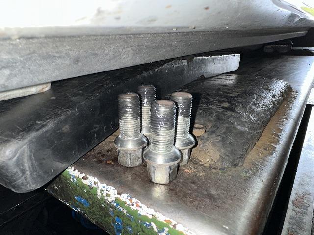 滋賀オートライフハノ 輸入車「アウディ Q2」の車検&整備とオイル交換