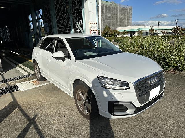 滋賀オートライフハノ 輸入車「アウディ Q2」の車検&整備とオイル交換