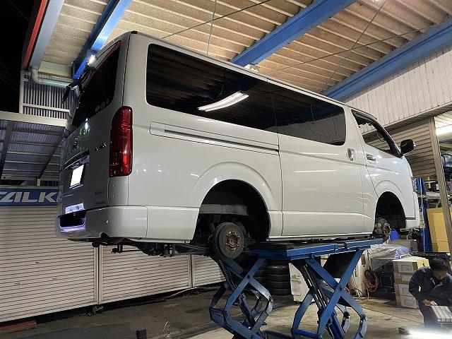 滋賀オートライフハノ 中古車「ハイエース スーパーGL ダークプライム」(200系)ご成約