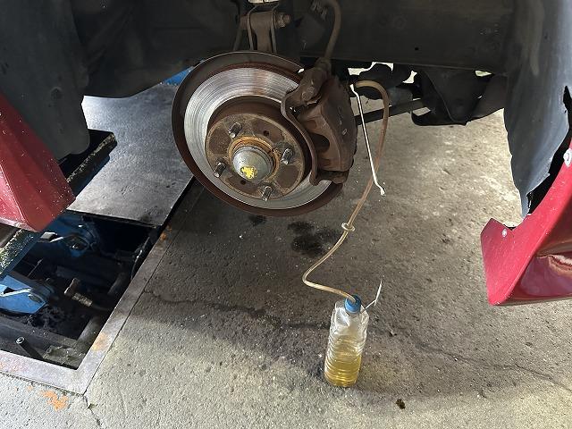 滋賀オートライフハノ 日産「シルビア」(S13)の車検&整備とオイル交換