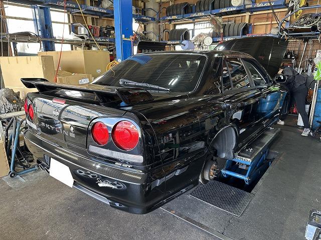 滋賀オートライフハノ 日産「スカイライン 25GT」(ER34)の車検&整備とオイル交換