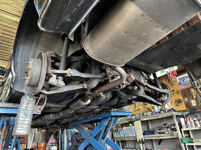 滋賀オートライフハノ 日産「スカイライン 25GT」(ER34)の車検&整備とオイル交換