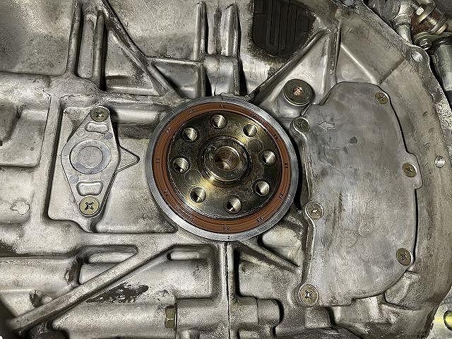 滋賀オートライフハノ　スバル「インプレッサワゴン」(GGA)のクラッチ交換