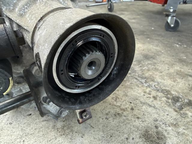 滋賀オートライフハノ　スバル「インプレッサワゴン」(GGA)のクラッチ交換