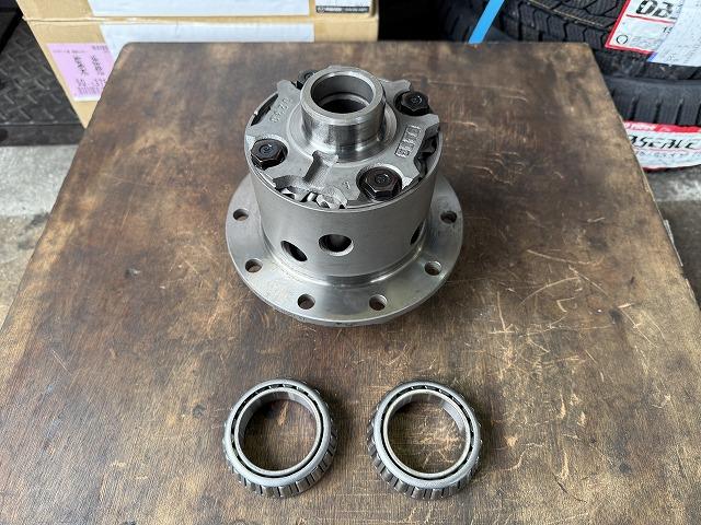 滋賀オートライフハノ　200系ハイエースの86用トルセンLSD交換（部品持ち込み）