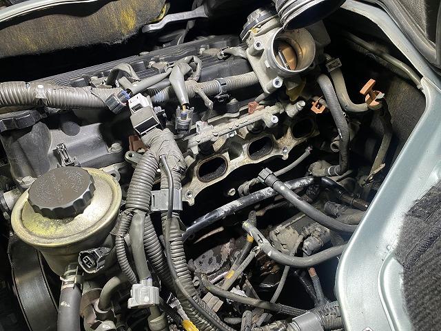 滋賀オートライフハノ　トヨタ「100系ハイエース」(１TRエンジン)の冷却水漏れ修理（ウォーターバイパスパイプ交換）※ガソリン車