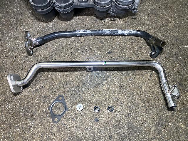 滋賀オートライフハノ　トヨタ「100系ハイエース」(１TRエンジン)の冷却水漏れ修理（ウォーターバイパスパイプ交換）※ガソリン車