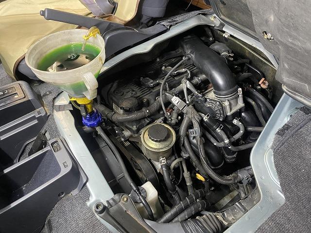 滋賀オートライフハノ　トヨタ「100系ハイエース」(１TRエンジン)の冷却水漏れ修理（ウォーターバイパスパイプ交換）※ガソリン車