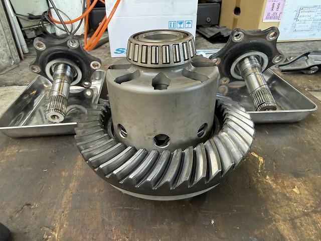 滋賀オートライフハノ　ホンダ「S2000」(AP2)のLSD交換(OS技研 デュアルコア)