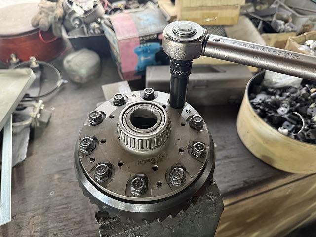 滋賀オートライフハノ　ホンダ「S2000」(AP2)のLSD交換(OS技研 デュアルコア)