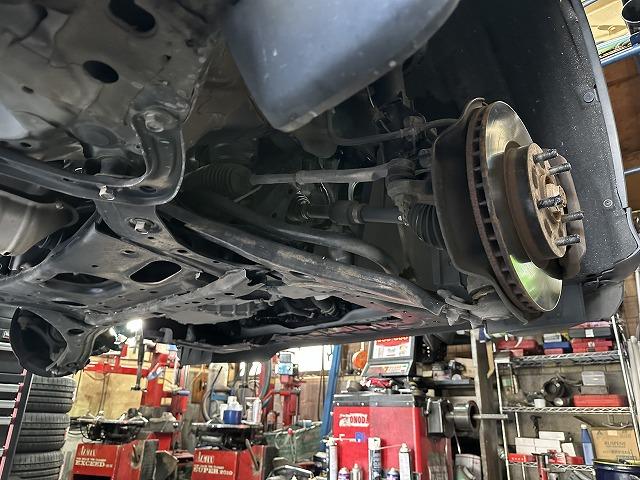 滋賀オートライフハノ　ホンダ「ヴェゼル」(RU2)の車検＆整備とフルード交換