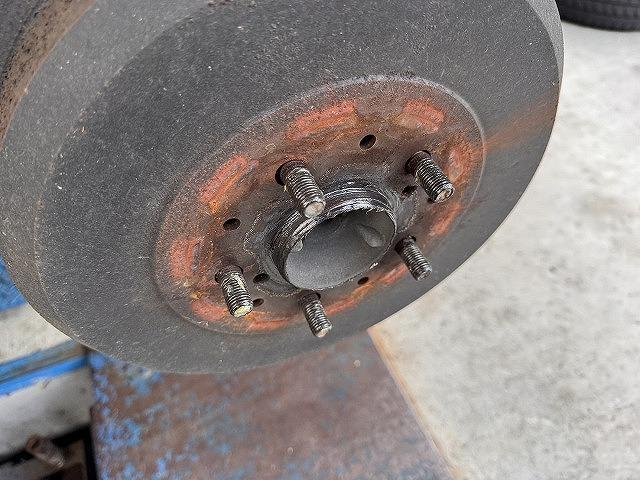 滋賀オートライフハノ　トヨタ「ハイエース」(100系)の車検＆整備とオイル交換