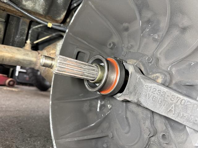 滋賀オートライフハノ　トヨタ「ダイナ」(2ｔトラック)のクラッチ交換