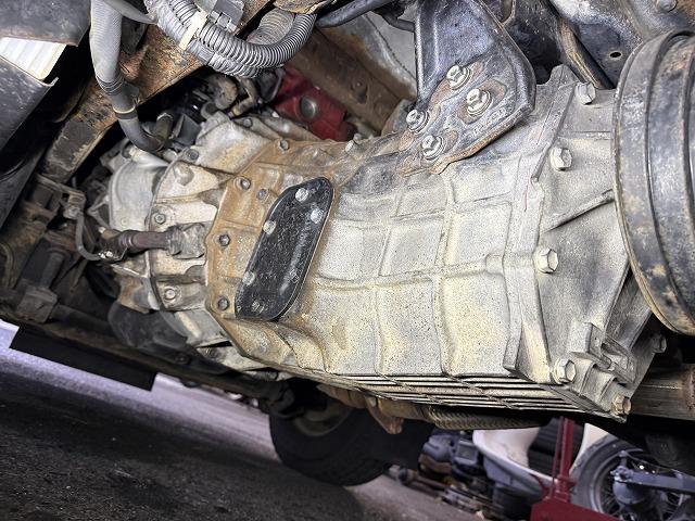 滋賀オートライフハノ　トヨタ「ダイナ」(2ｔトラック)のクラッチ交換