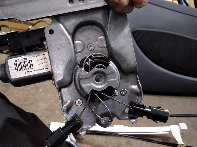 滋賀オートライフハノ　輸入車「ルノー ルーテシア」(RF4C)の車検＆整備とウインドレギュレーター交換