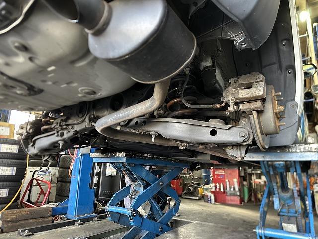 滋賀オートライフハノ　トヨタ「ハリアー」(ZSU65)の車検＆整備とフルード交換