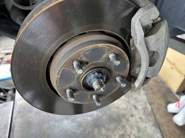 滋賀オートライフハノ　トヨタ「ハリアー」(ZSU65)の車検＆整備とフルード交換