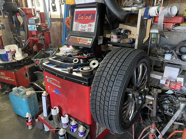 滋賀オートライフハノ　スバル「レヴォーグ」の持込スタッドレス交換4本（17インチ）