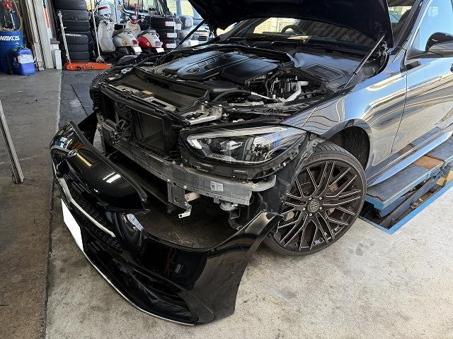 滋賀オートライフハノ　輸入車「ベンツ C220d」(W206)「パナメリカーナ」グリル取付