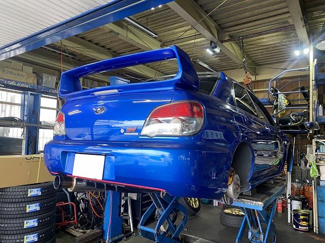滋賀オートライフハノ　スバル「インプレッサ WRX STI」(GDB)の持込スタッドレス交換4本（17インチ）