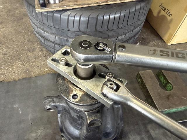 滋賀オートライフハノ　日産「シルビア」(S13)の「4.6」ファイナル交換